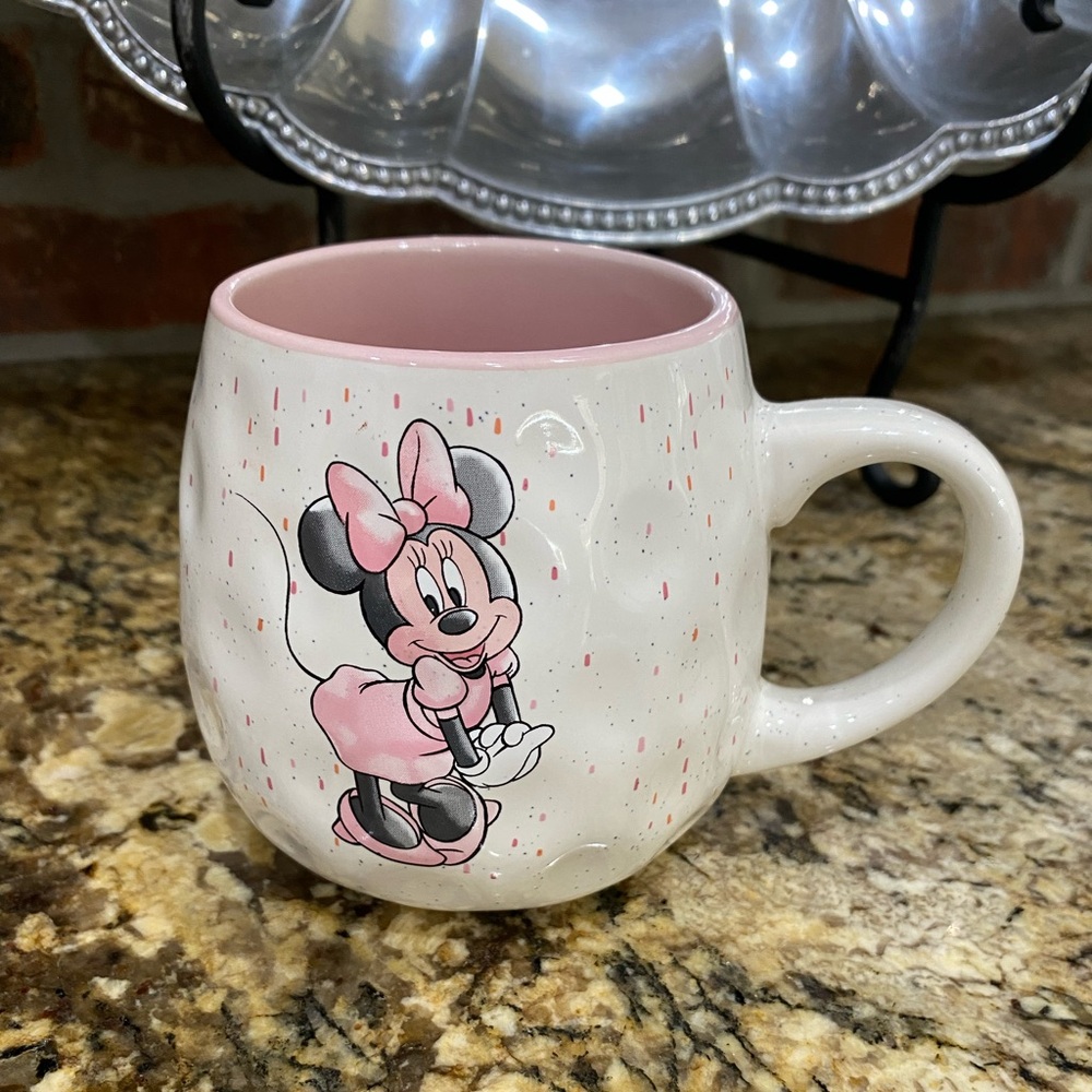Disney Minnie Mouse MINNIE “Pretty in pink” egg speckled dimpled mug -Brand New